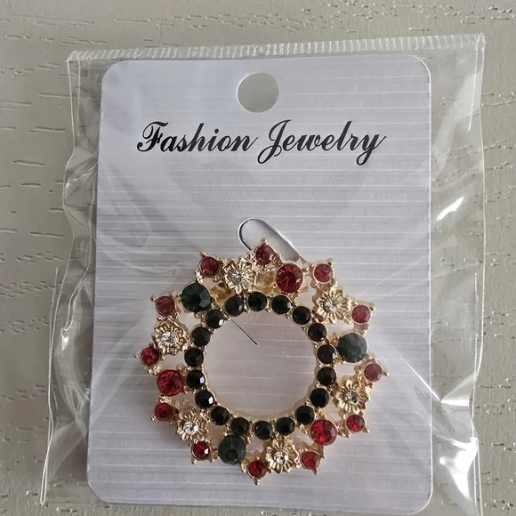 Fashion Jewelry Christmas Brooch Set - Gold, Green, Red, Black - Picture 3 of 4